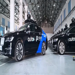 Alibaba-backed AutoX launches driverless taxi